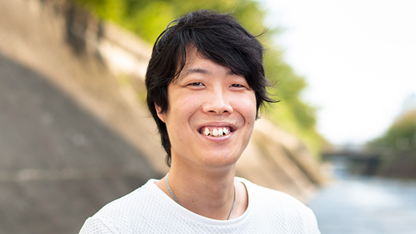 小松 亮大さん