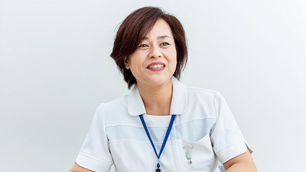 岡野 万里子さん